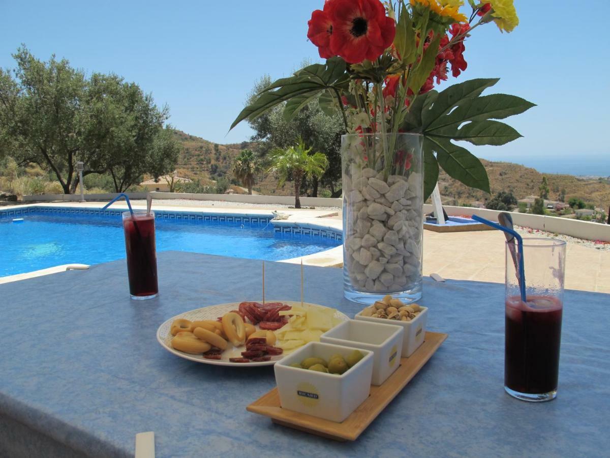 Villa Camakini With Heated Pool And Sea View 阿里纳斯 外观 照片